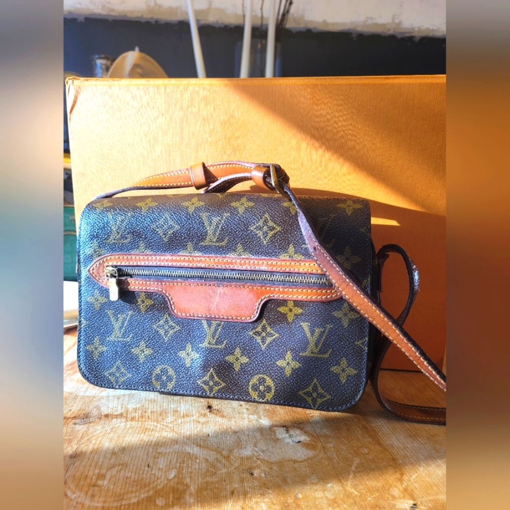 Louis Vuitton St. Germain Crossbody Uimisex Bag